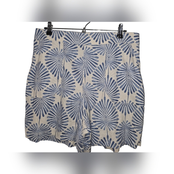 Joie Linen Blend Palm Print Shorts, Size XL - Picture 2 of 7